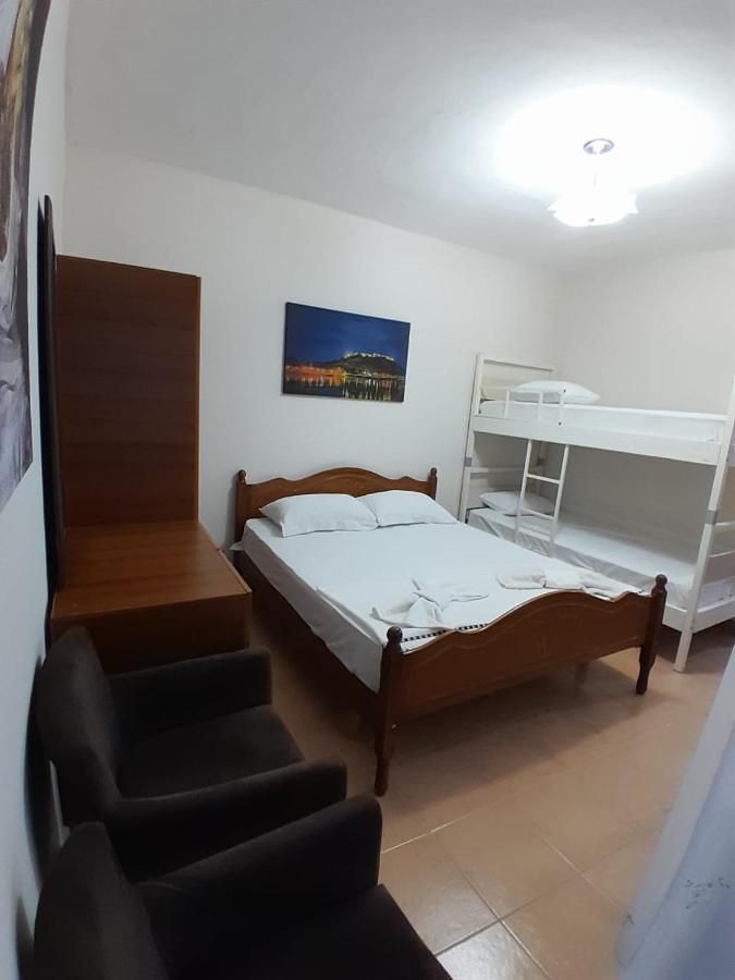 Cozy Apartment In The City Center 2 Shkoder Exterior photo